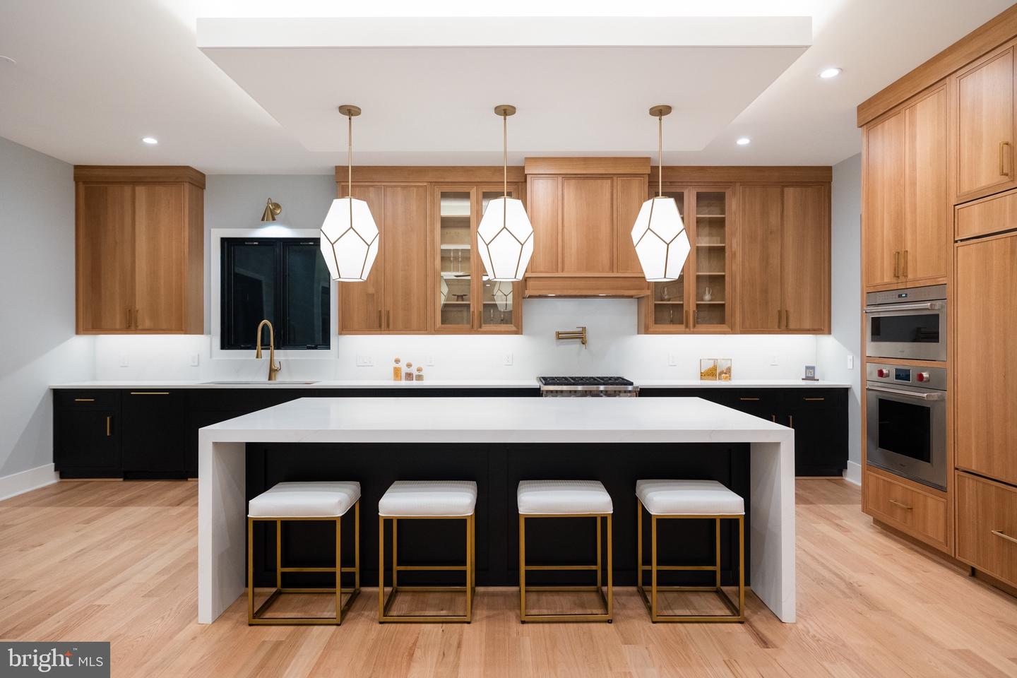 1052 BALLS HILL RD, MCLEAN, Virginia 22101, 6 Bedrooms Bedrooms, ,6 BathroomsBathrooms,Residential,For sale,1052 BALLS HILL RD,VAFX2283384 MLS # VAFX2283384