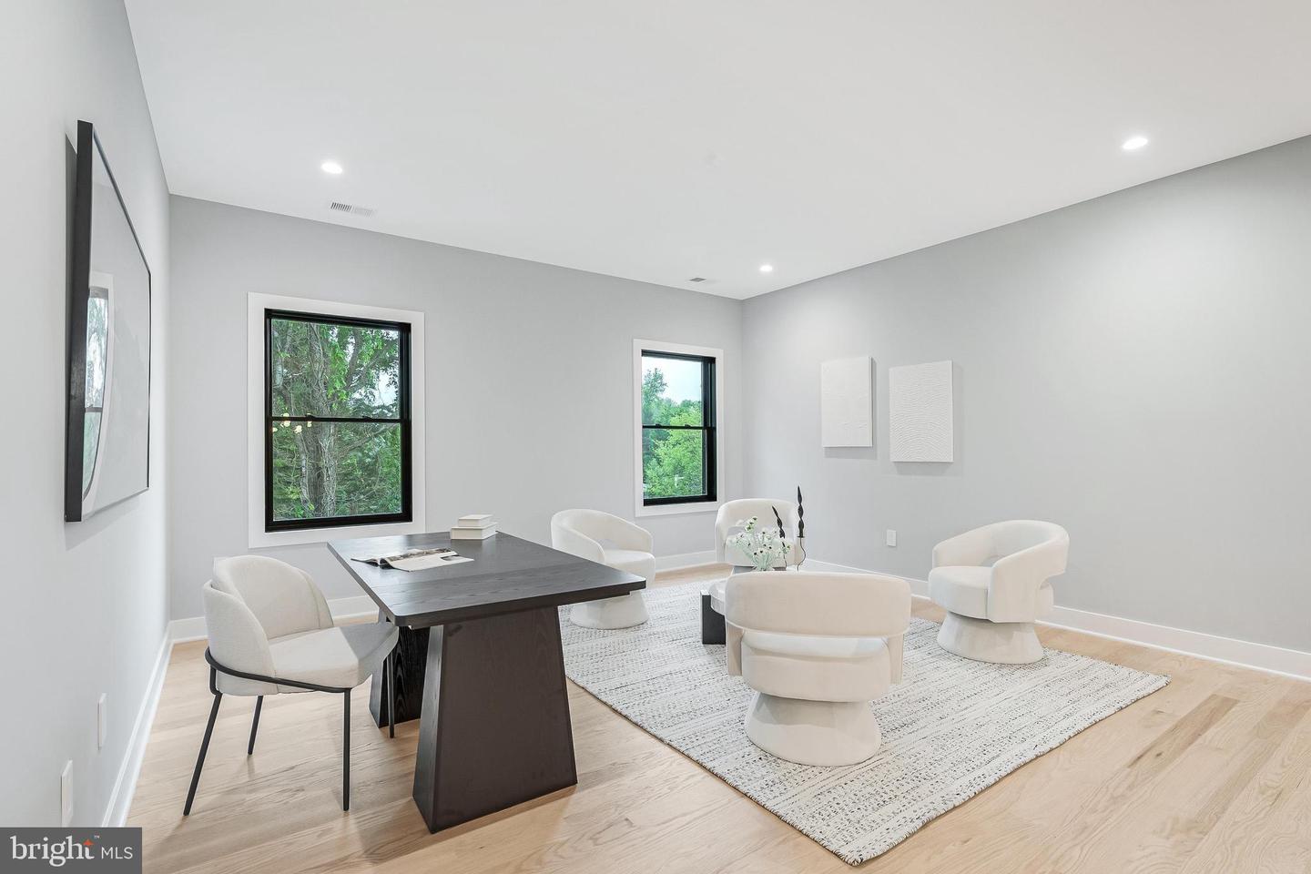 1052 BALLS HILL RD, MCLEAN, Virginia 22101, 6 Bedrooms Bedrooms, ,6 BathroomsBathrooms,Residential,For sale,1052 BALLS HILL RD,VAFX2283384 MLS # VAFX2283384