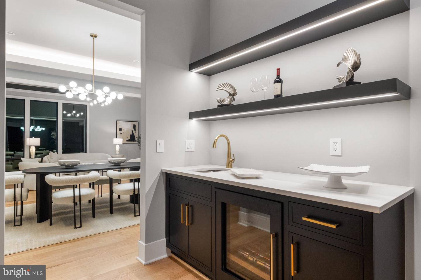 1052 BALLS HILL RD, MCLEAN, Virginia 22101, 6 Bedrooms Bedrooms, ,6 BathroomsBathrooms,Residential,For sale,1052 BALLS HILL RD,VAFX2283384 MLS # VAFX2283384