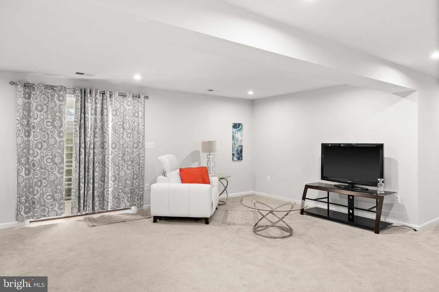 9323 WOOD CREEK CIR, FREDERICKSBURG, Virginia 22407, 3 Bedrooms Bedrooms, ,3 BathroomsBathrooms,Residential,For sale,9323 WOOD CREEK CIR,VASP2038280 MLS # VASP2038280