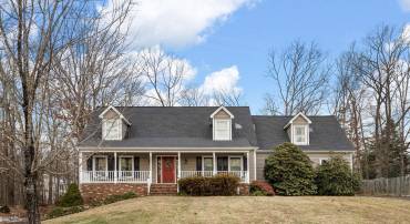 706 STONEWALL LN, FREDERICKSBURG, Virginia 22407, 6 Bedrooms Bedrooms, ,4 BathroomsBathrooms,Residential,For sale,706 STONEWALL LN,VASP2038284 MLS # VASP2038284