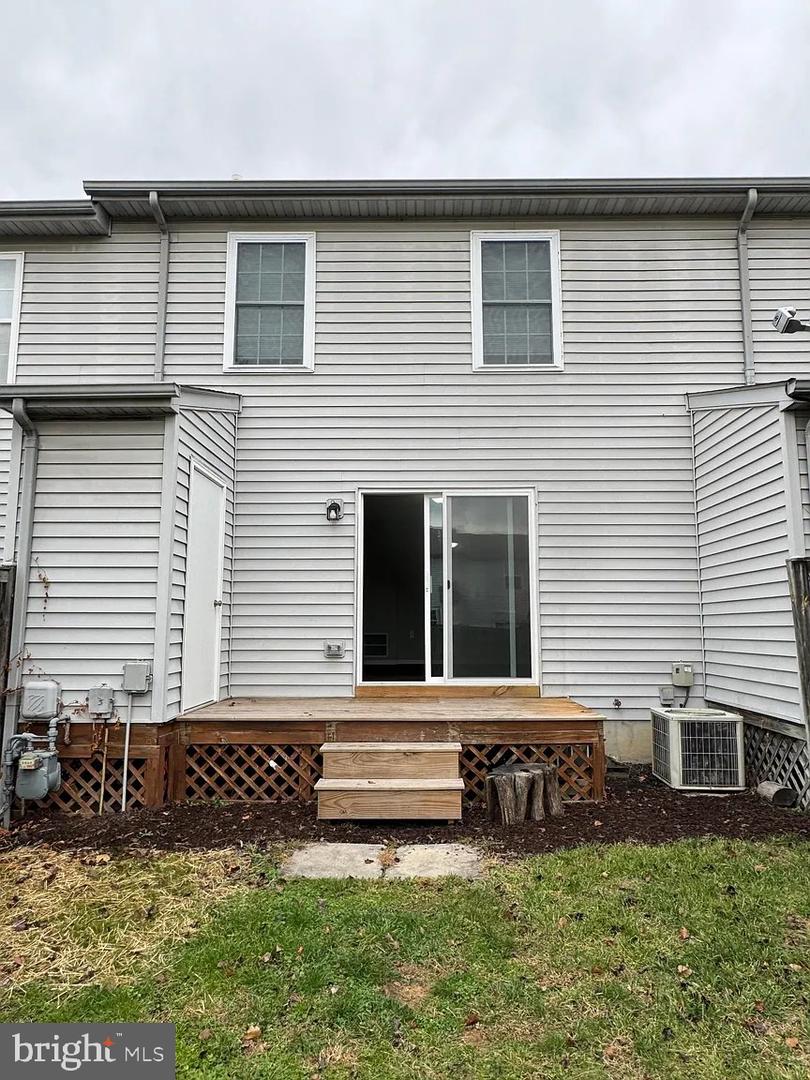 204 BARRINGTON LN, WINCHESTER, Virginia 22601, 3 Bedrooms Bedrooms, ,1 BathroomBathrooms,Residential,For sale,204 BARRINGTON LN,VAFV2038616 MLS # VAFV2038616 204 BARRINGTON LN, WINCHESTER, Virginia 22601, 3 Bedrooms Bedrooms, ,1 BathroomBathrooms,Residential,For sale,204 BARRINGTON LN,VAFV2038616 MLS # VAFV2038616