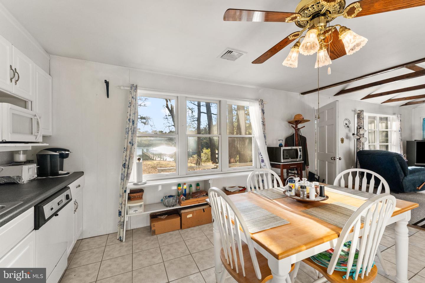 792 OAK HILL RD, LANCASTER, Virginia 22503, 2 Bedrooms Bedrooms, 6 Rooms Rooms,2 BathroomsBathrooms,Residential,For sale,792 OAK HILL RD,VALV2000926 MLS # VALV2000926