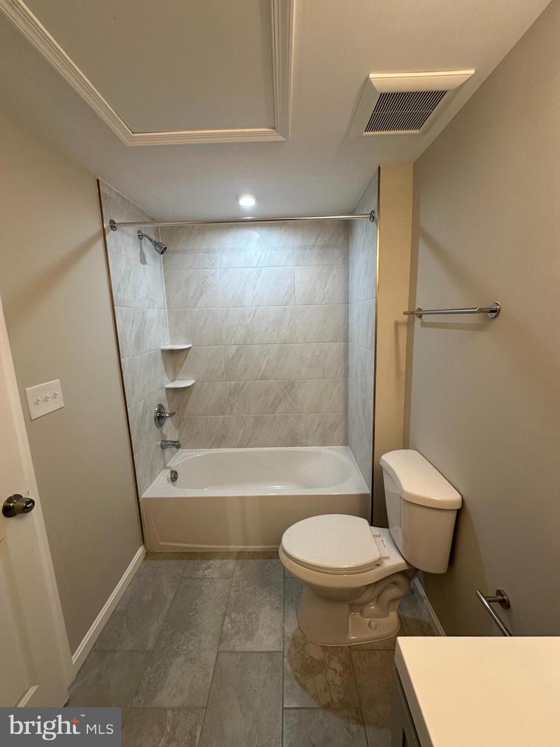 1812 H PL NE #304, WASHINGTON, District Of Columbia 20002, 4 Bedrooms Bedrooms, ,1 BathroomBathrooms,Residential,For sale,1812 H PL NE #304,DCDC2238914 MLS # DCDC2238914