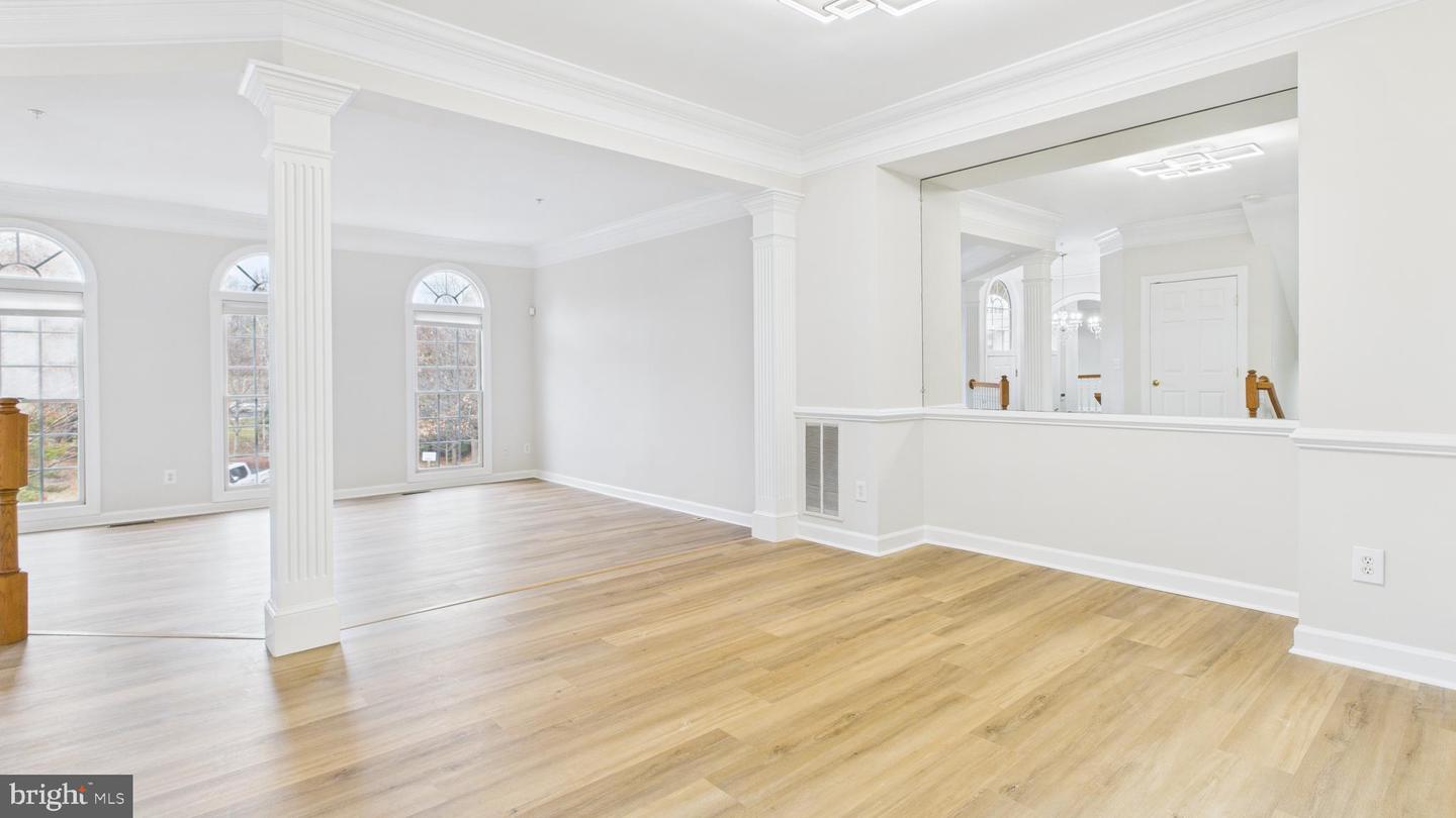 12413 DORFORTH DR, FAIRFAX, Virginia 22033, 4 Bedrooms Bedrooms, ,4 BathroomsBathrooms,Residential,For sale,12413 DORFORTH DR,VAFX2283516 MLS # VAFX2283516 12413 DORFORTH DR, FAIRFAX, Virginia 22033, 4 Bedrooms Bedrooms, ,4 BathroomsBathrooms,Residential,For sale,12413 DORFORTH DR,VAFX2283516 MLS # VAFX2283516