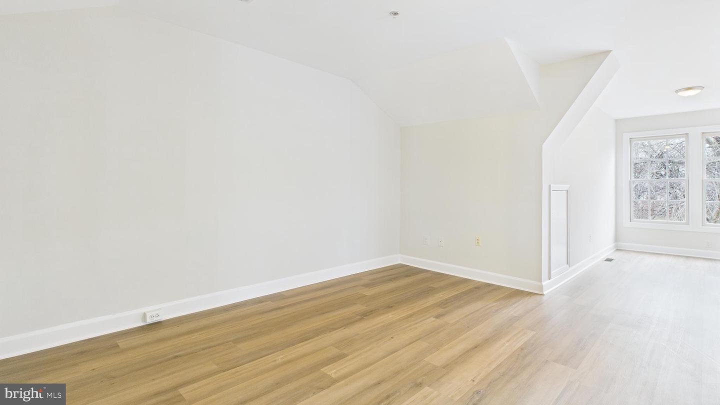 12413 DORFORTH DR, FAIRFAX, Virginia 22033, 4 Bedrooms Bedrooms, ,4 BathroomsBathrooms,Residential,For sale,12413 DORFORTH DR,VAFX2283516 MLS # VAFX2283516 12413 DORFORTH DR, FAIRFAX, Virginia 22033, 4 Bedrooms Bedrooms, ,4 BathroomsBathrooms,Residential,For sale,12413 DORFORTH DR,VAFX2283516 MLS # VAFX2283516