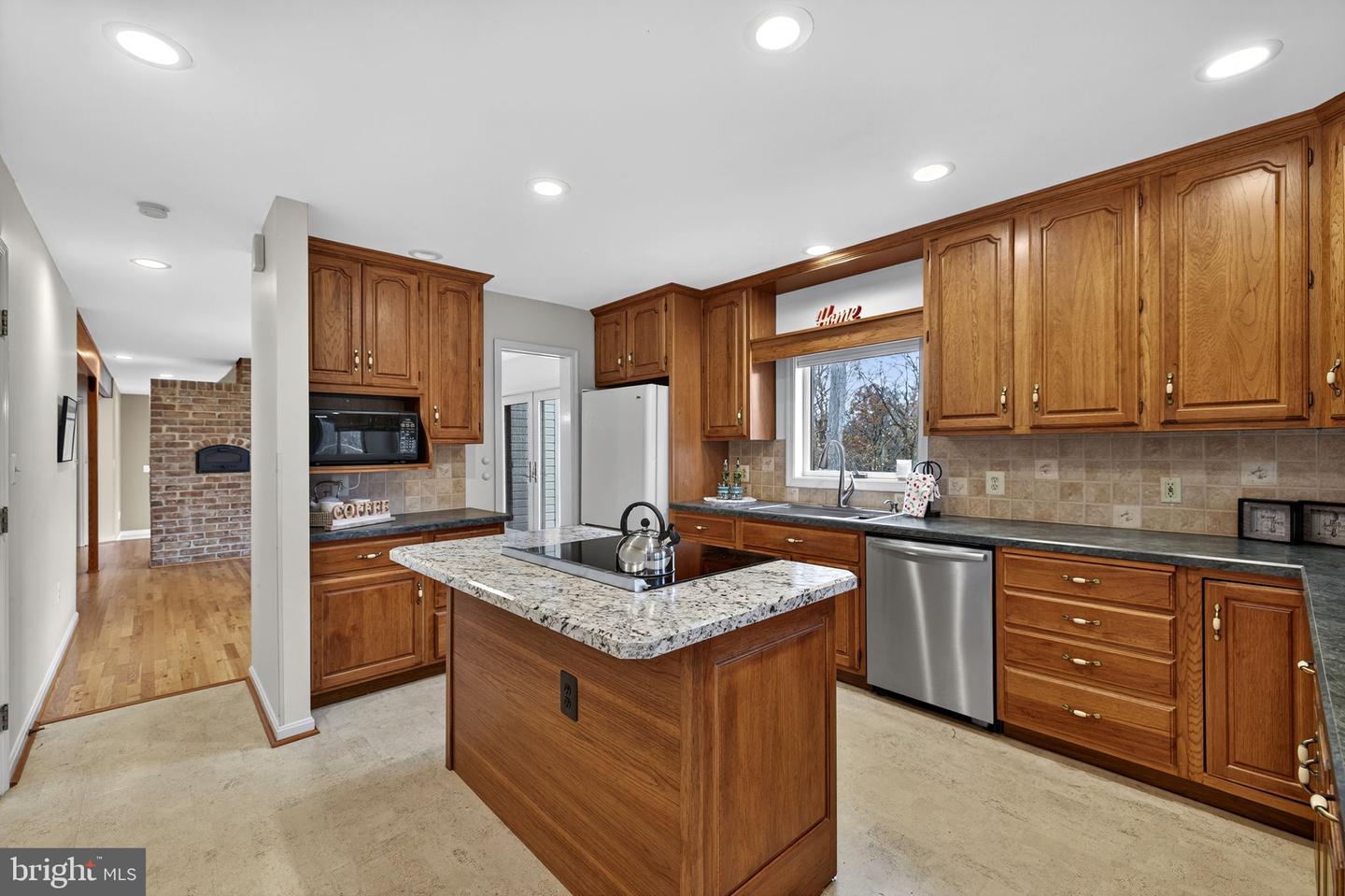 8423 LOCK LN, WARRENTON, Virginia 20186, 3 Bedrooms Bedrooms, ,3 BathroomsBathrooms,Residential,For sale,8423 LOCK LN,VAFQ2019994 MLS # VAFQ2019994