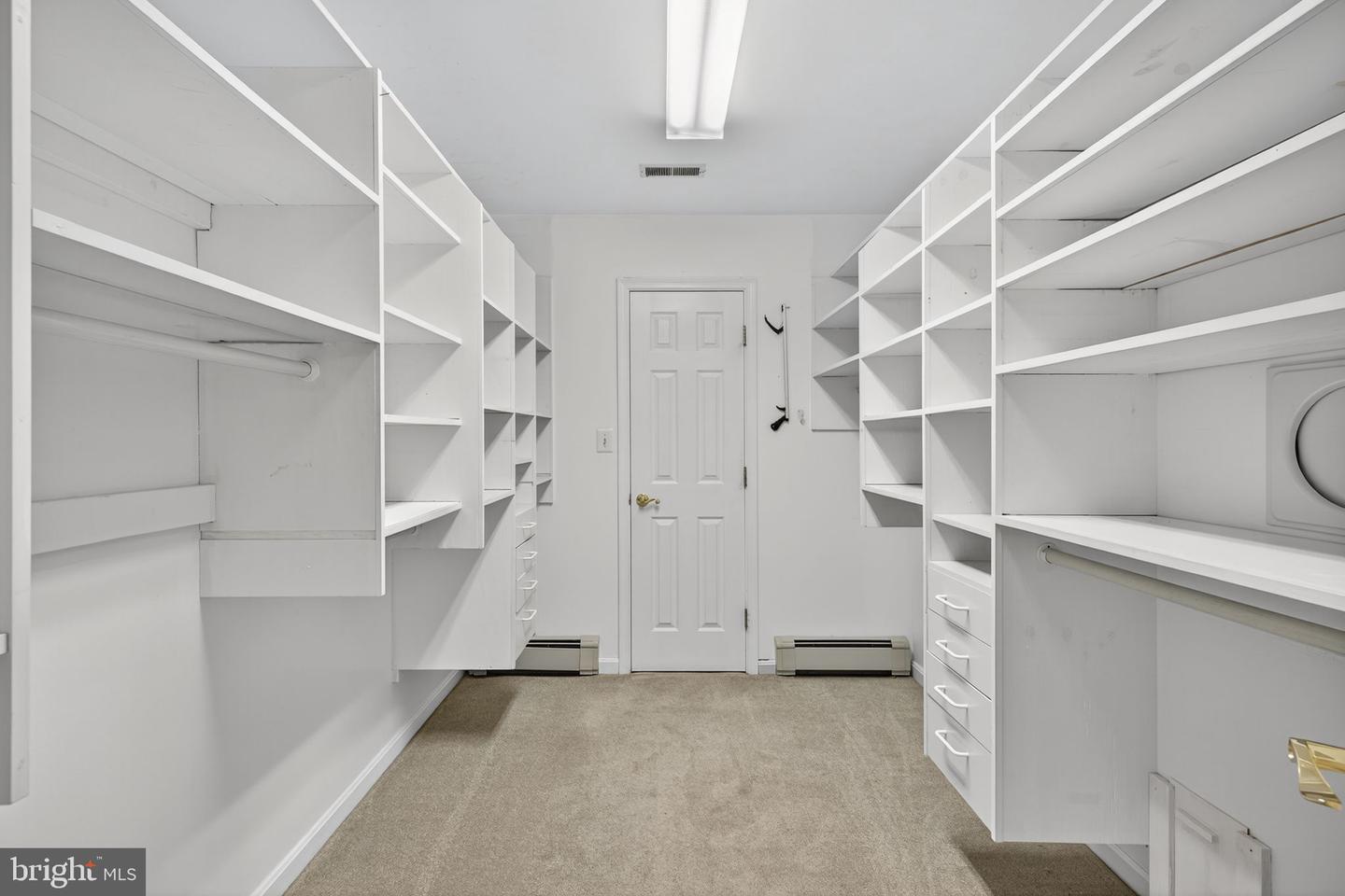 8423 LOCK LN, WARRENTON, Virginia 20186, 3 Bedrooms Bedrooms, ,3 BathroomsBathrooms,Residential,For sale,8423 LOCK LN,VAFQ2019994 MLS # VAFQ2019994