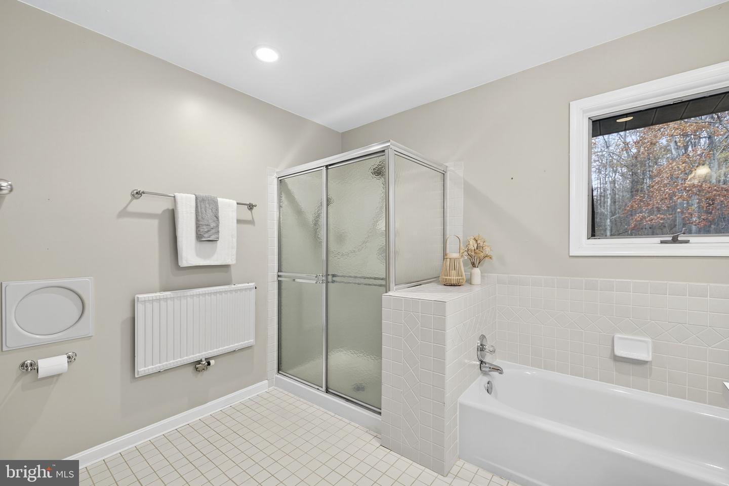 8423 LOCK LN, WARRENTON, Virginia 20186, 3 Bedrooms Bedrooms, ,3 BathroomsBathrooms,Residential,For sale,8423 LOCK LN,VAFQ2019994 MLS # VAFQ2019994