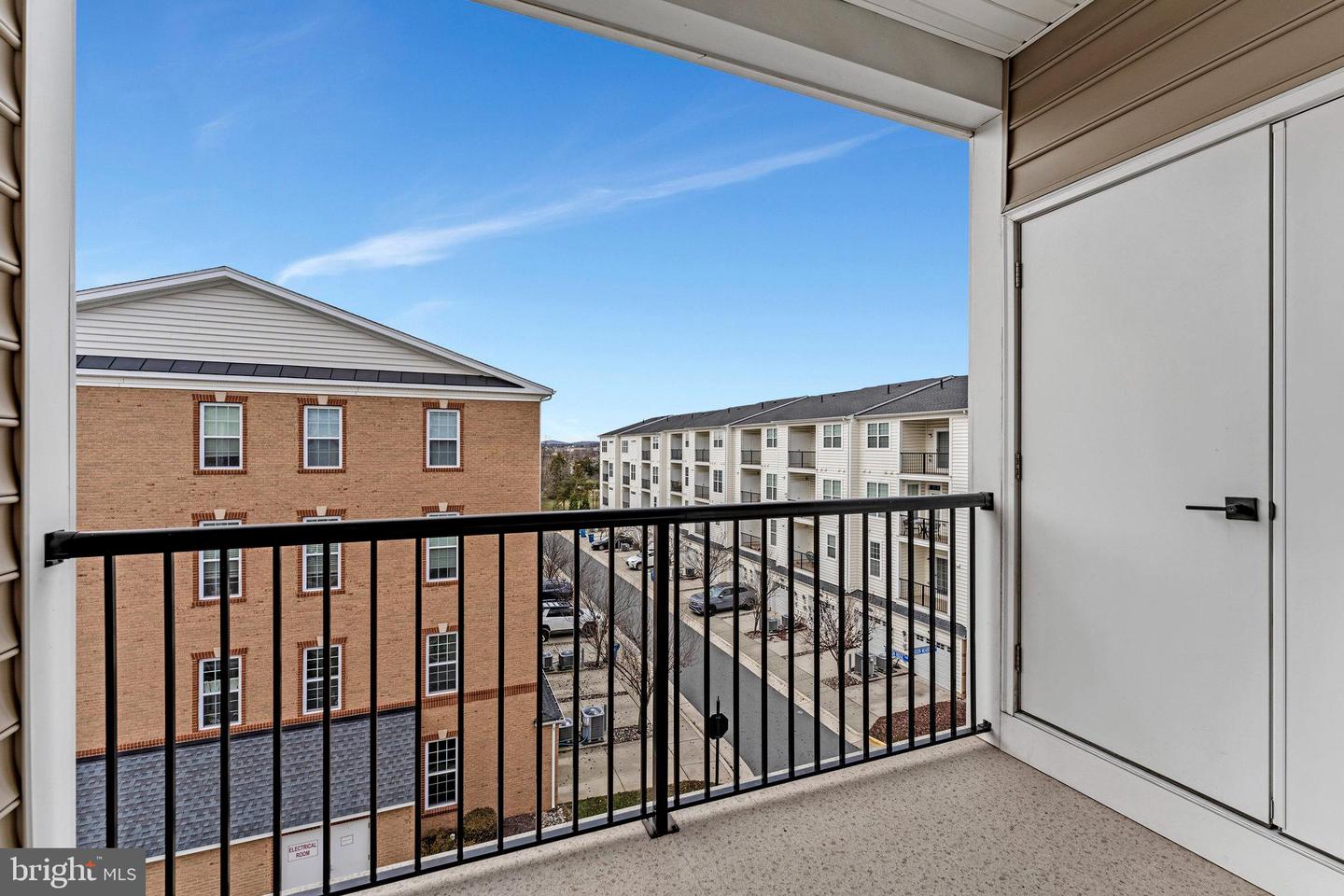 23477 BELVOIR WOODS TER, ASHBURN, Virginia 20148, 3 Bedrooms Bedrooms, ,2 BathroomsBathrooms,Residential,For sale,23477 BELVOIR WOODS TER,VALO2113098 MLS # VALO2113098