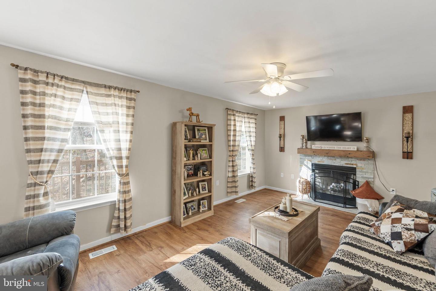 1105 HENRY DR, WINCHESTER, Virginia 22602, 4 Bedrooms Bedrooms, ,2 BathroomsBathrooms,Residential,For sale,1105 HENRY DR,VAFV2038626 MLS # VAFV2038626