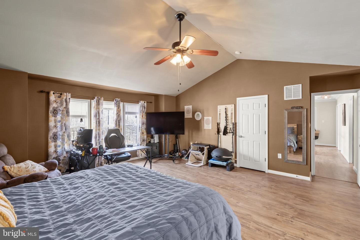 1105 HENRY DR, WINCHESTER, Virginia 22602, 4 Bedrooms Bedrooms, ,2 BathroomsBathrooms,Residential,For sale,1105 HENRY DR,VAFV2038626 MLS # VAFV2038626