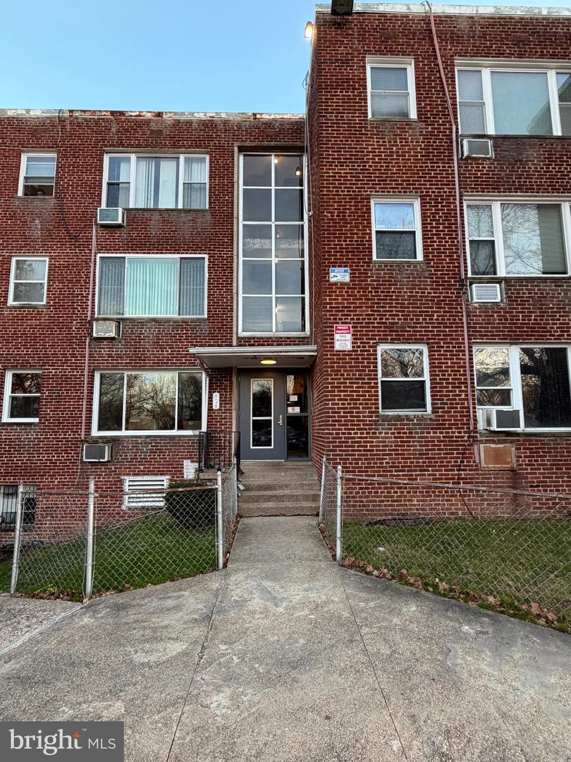 428 RIDGE RD SE #205, WASHINGTON, District Of Columbia 20019, 1 Bedroom Bedrooms, 2 Rooms Rooms,1 BathroomBathrooms,Residential,For sale,428 RIDGE RD SE #205,DCDC2239078 MLS # DCDC2239078 428 RIDGE RD SE #205, WASHINGTON, District Of Columbia 20019, 1 Bedroom Bedrooms, 2 Rooms Rooms,1 BathroomBathrooms,Residential,For sale,428 RIDGE RD SE #205,DCDC2239078 MLS # DCDC2239078
