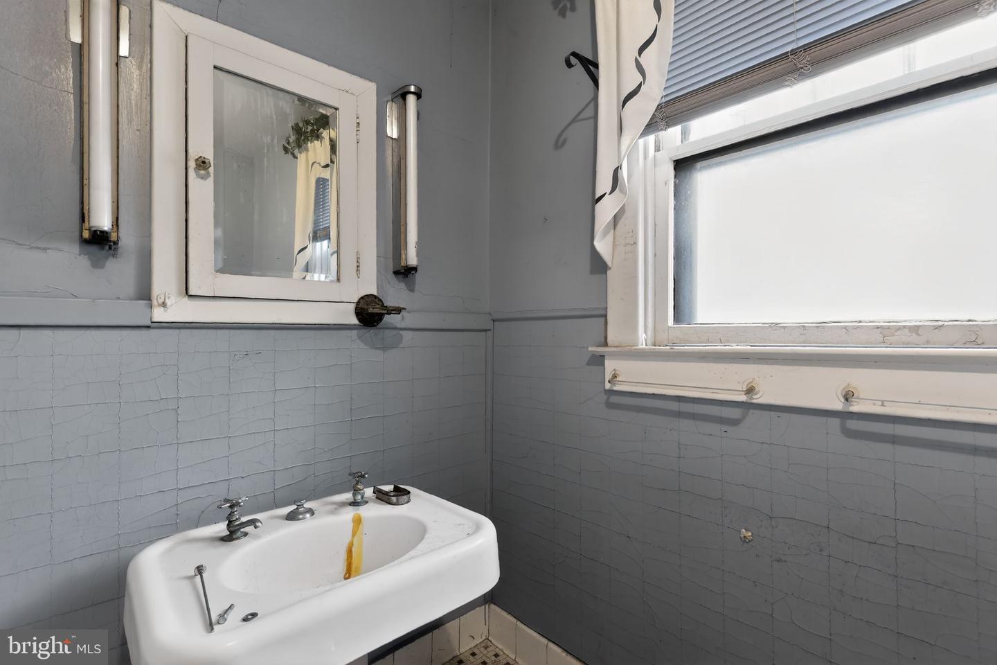 51 BUXTON AVE, NEWPORT NEWS, Virginia 23607, 4 Bedrooms Bedrooms, ,2 BathroomsBathrooms,Residential,For sale,51 BUXTON AVE,VANN2000118 MLS # VANN2000118 51 BUXTON AVE, NEWPORT NEWS, Virginia 23607, 4 Bedrooms Bedrooms, ,2 BathroomsBathrooms,Residential,For sale,51 BUXTON AVE,VANN2000118 MLS # VANN2000118