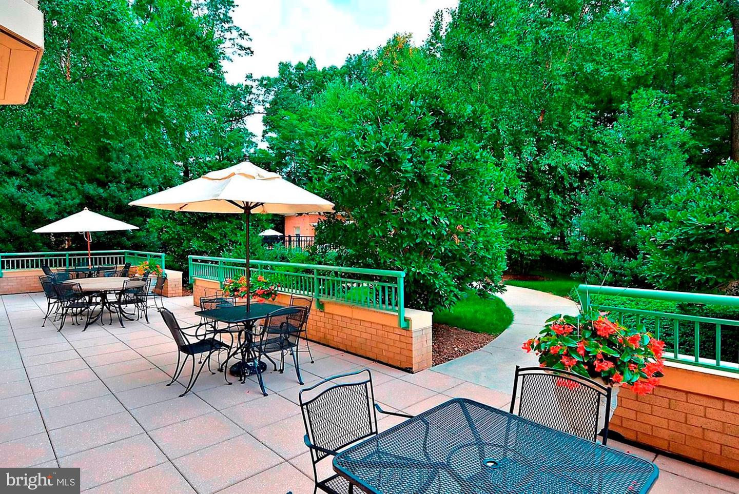 11776 STRATFORD HOUSE PL #507, RESTON, Virginia 20190, 2 Bedrooms Bedrooms, ,2 BathroomsBathrooms,Residential,For sale,11776 STRATFORD HOUSE PL #507,VAFX2283616 MLS # VAFX2283616 11776 STRATFORD HOUSE PL #507, RESTON, Virginia 20190, 2 Bedrooms Bedrooms, ,2 BathroomsBathrooms,Residential,For sale,11776 STRATFORD HOUSE PL #507,VAFX2283616 MLS # VAFX2283616