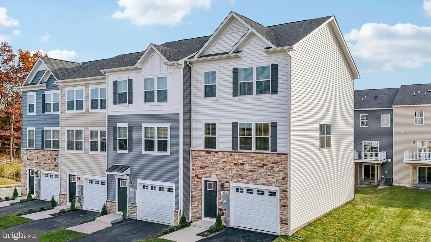 149 WILLETT HOLLOW ST, STEPHENS CITY, Virginia 22655, 4 Bedrooms Bedrooms, ,3 BathroomsBathrooms,Residential,For sale,149 WILLETT HOLLOW ST,VAFV2038640 MLS # VAFV2038640 149 WILLETT HOLLOW ST, STEPHENS CITY, Virginia 22655, 4 Bedrooms Bedrooms, ,3 BathroomsBathrooms,Residential,For sale,149 WILLETT HOLLOW ST,VAFV2038640 MLS # VAFV2038640