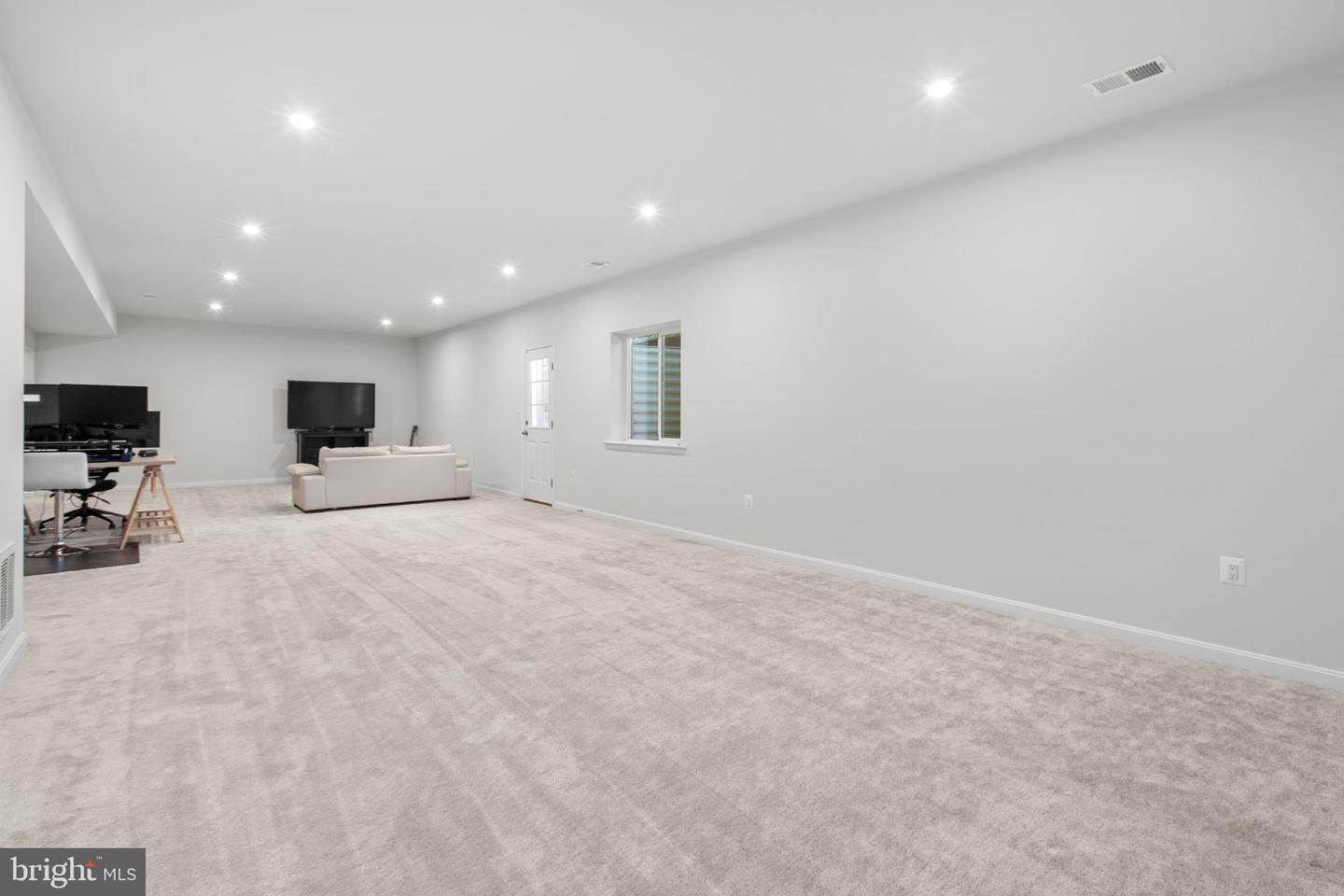 6306 BOBCAT LN, KING GEORGE, Virginia 22485, 3 Bedrooms Bedrooms, 12 Rooms Rooms,3 BathroomsBathrooms,Residential,For sale,6306 BOBCAT LN,VAKG2007438 MLS # VAKG2007438