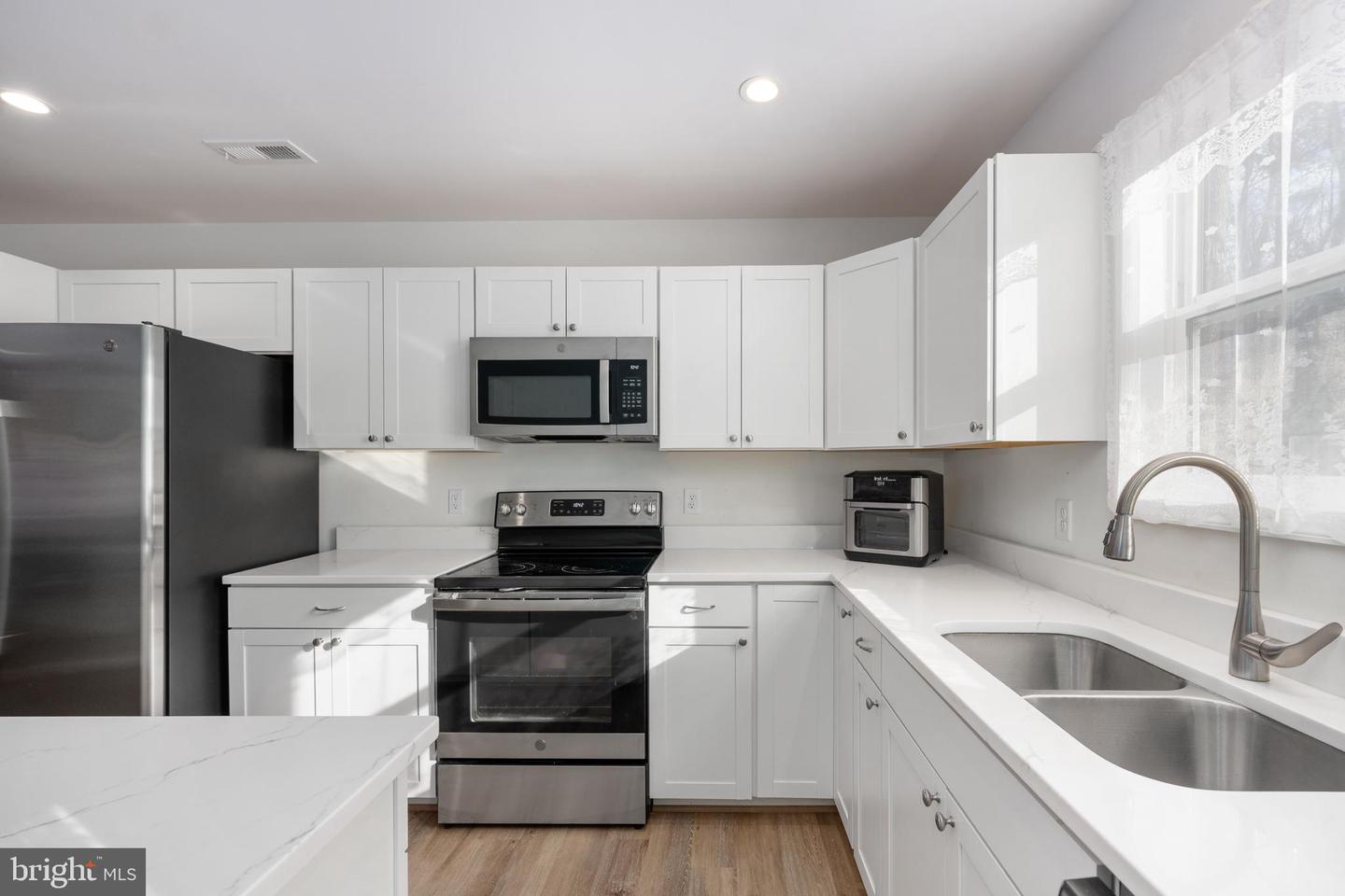 218 SHOREWOOD DR, COLONIAL BEACH, Virginia 22443, 3 Bedrooms Bedrooms, 8 Rooms Rooms,2 BathroomsBathrooms,Residential,For sale,218 SHOREWOOD DR,VAWE2010290 MLS # VAWE2010290 218 SHOREWOOD DR, COLONIAL BEACH, Virginia 22443, 3 Bedrooms Bedrooms, 8 Rooms Rooms,2 BathroomsBathrooms,Residential,For sale,218 SHOREWOOD DR,VAWE2010290 MLS # VAWE2010290