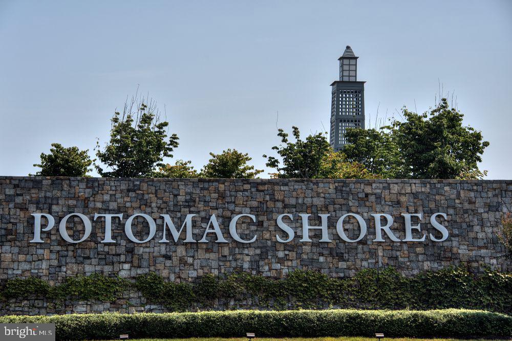 17810 SOUTHERN SHORES DR, DUMFRIES, Virginia 22026, 3 Bedrooms Bedrooms, ,2 BathroomsBathrooms,Residential,For sale,17810 SOUTHERN SHORES DR,VAPW2109722 MLS # VAPW2109722