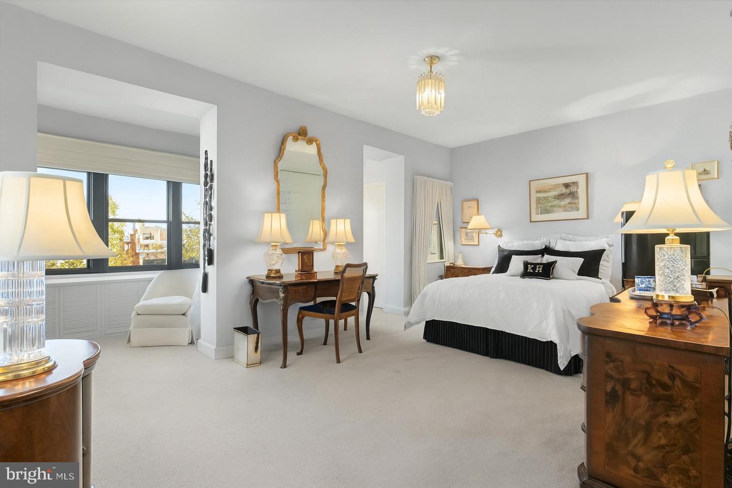 1829 16TH ST NW #4, WASHINGTON, District Of Columbia 20009, 2 Bedrooms Bedrooms, ,2 BathroomsBathrooms,Residential,For sale,1829 16TH ST NW #4,DCDC2239172 MLS # DCDC2239172