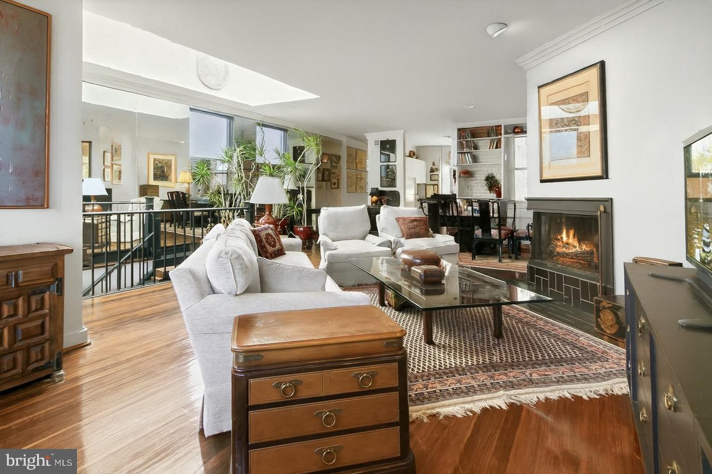 1829 16TH ST NW #4, WASHINGTON, District Of Columbia 20009, 2 Bedrooms Bedrooms, ,2 BathroomsBathrooms,Residential,For sale,1829 16TH ST NW #4,DCDC2239172 MLS # DCDC2239172