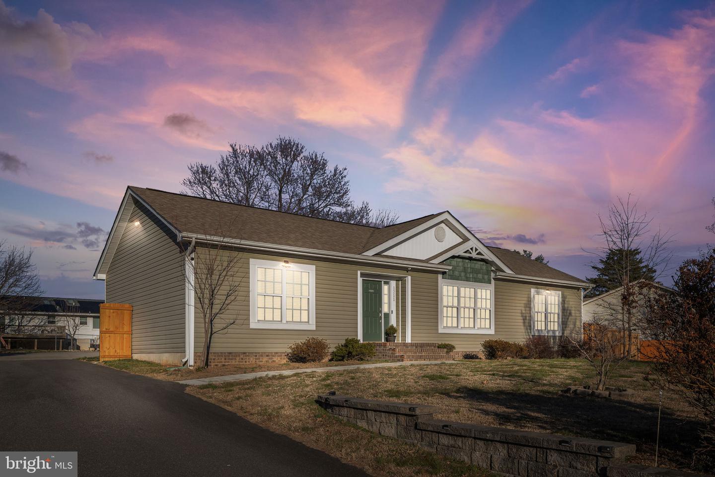 1211 DEWBERRY DR, FREDERICKSBURG, Virginia 22407, 3 Bedrooms Bedrooms, ,2 BathroomsBathrooms,Residential,For sale,1211 DEWBERRY DR,VASP2038330 MLS # VASP2038330 1211 DEWBERRY DR, FREDERICKSBURG, Virginia 22407, 3 Bedrooms Bedrooms, ,2 BathroomsBathrooms,Residential,For sale,1211 DEWBERRY DR,VASP2038330 MLS # VASP2038330