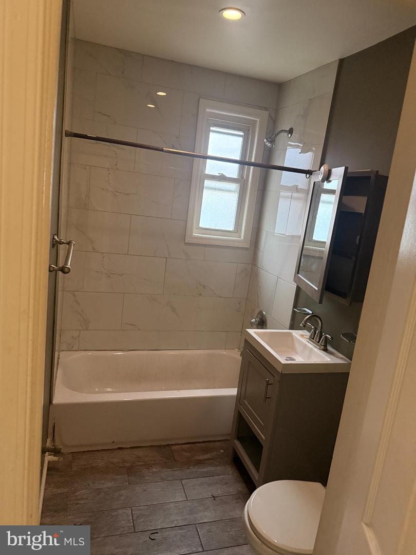 510 RIDGE RD SE #102, WASHINGTON, District Of Columbia 20019, 2 Bedrooms Bedrooms, 3 Rooms Rooms,1 BathroomBathrooms,Residential,For sale,510 RIDGE RD SE #102,DCDC2239176 MLS # DCDC2239176