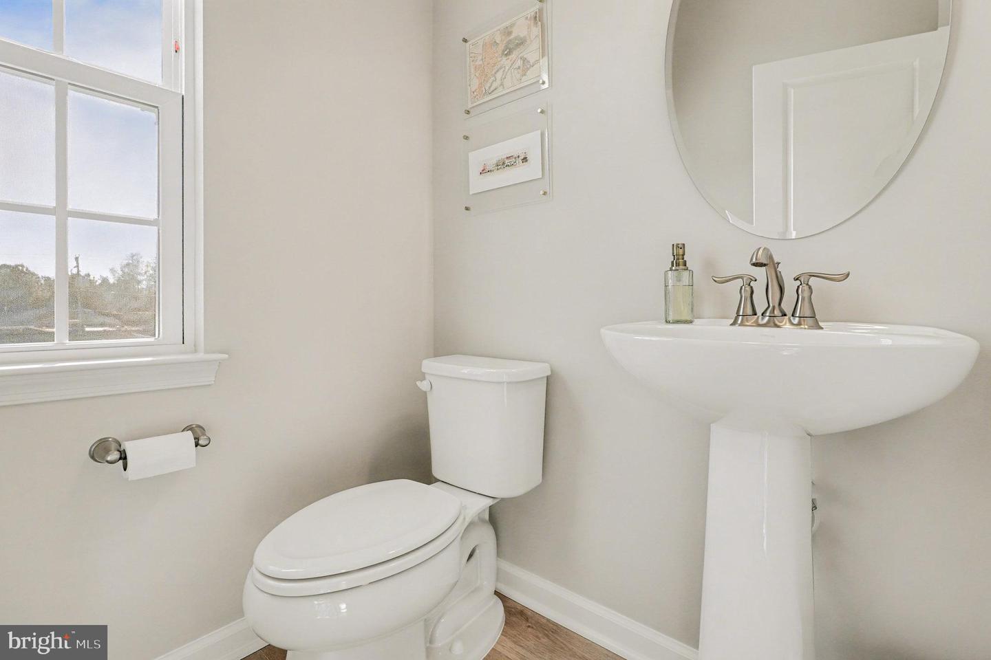 7913 INDEPENDENCE DR, SPOTSYLVANIA, Virginia 22553, 3 Bedrooms Bedrooms, ,2 BathroomsBathrooms,Residential,For sale,7913 INDEPENDENCE DR,VASP2038332 MLS # VASP2038332 7913 INDEPENDENCE DR, SPOTSYLVANIA, Virginia 22553, 3 Bedrooms Bedrooms, ,2 BathroomsBathrooms,Residential,For sale,7913 INDEPENDENCE DR,VASP2038332 MLS # VASP2038332