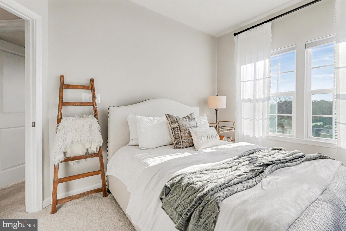 7913 INDEPENDENCE DR, SPOTSYLVANIA, Virginia 22553, 3 Bedrooms Bedrooms, ,2 BathroomsBathrooms,Residential,For sale,7913 INDEPENDENCE DR,VASP2038332 MLS # VASP2038332 7913 INDEPENDENCE DR, SPOTSYLVANIA, Virginia 22553, 3 Bedrooms Bedrooms, ,2 BathroomsBathrooms,Residential,For sale,7913 INDEPENDENCE DR,VASP2038332 MLS # VASP2038332