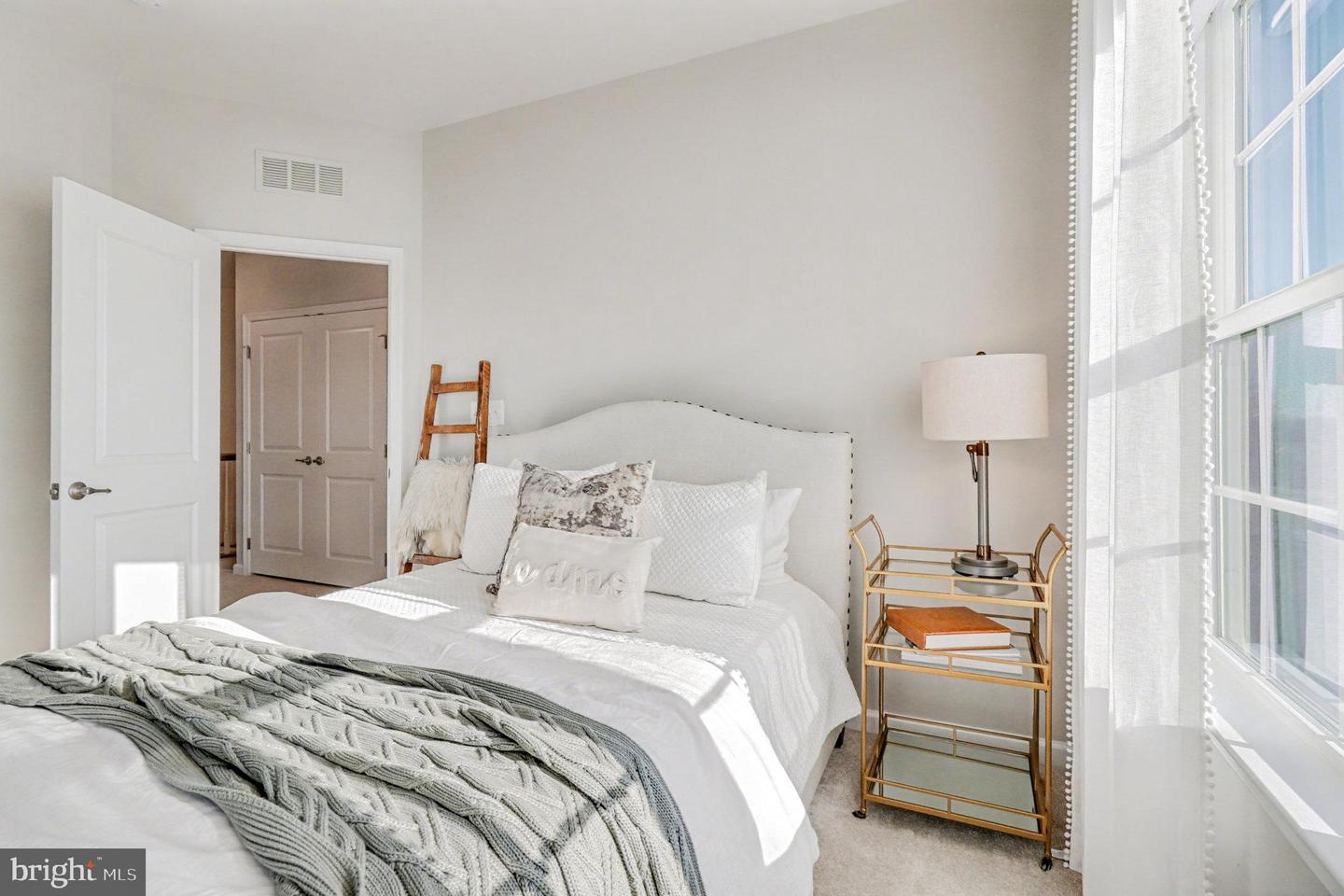 7913 INDEPENDENCE DR, SPOTSYLVANIA, Virginia 22553, 3 Bedrooms Bedrooms, ,2 BathroomsBathrooms,Residential,For sale,7913 INDEPENDENCE DR,VASP2038332 MLS # VASP2038332 7913 INDEPENDENCE DR, SPOTSYLVANIA, Virginia 22553, 3 Bedrooms Bedrooms, ,2 BathroomsBathrooms,Residential,For sale,7913 INDEPENDENCE DR,VASP2038332 MLS # VASP2038332