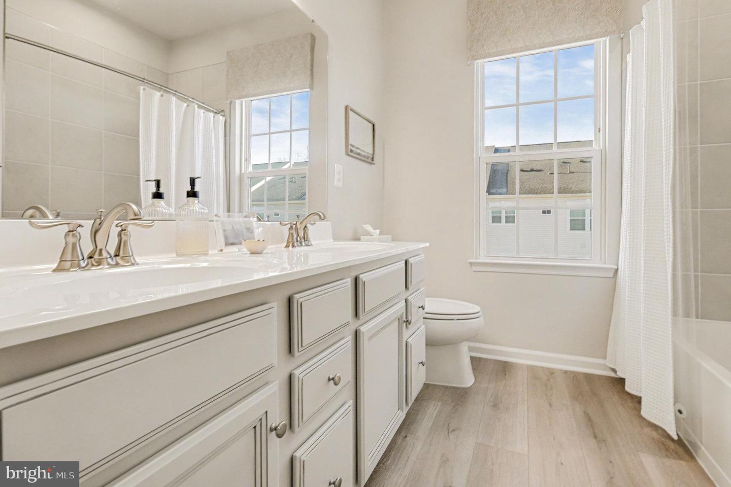 7913 INDEPENDENCE DR, SPOTSYLVANIA, Virginia 22553, 3 Bedrooms Bedrooms, ,2 BathroomsBathrooms,Residential,For sale,7913 INDEPENDENCE DR,VASP2038332 MLS # VASP2038332 7913 INDEPENDENCE DR, SPOTSYLVANIA, Virginia 22553, 3 Bedrooms Bedrooms, ,2 BathroomsBathrooms,Residential,For sale,7913 INDEPENDENCE DR,VASP2038332 MLS # VASP2038332