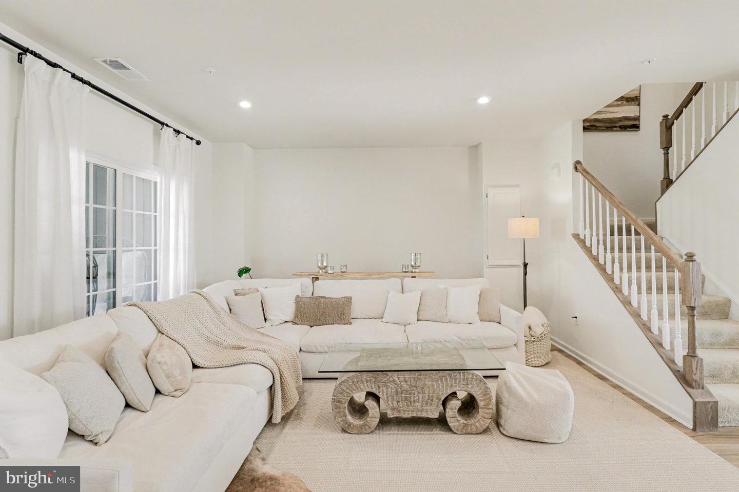 7913 INDEPENDENCE DR, SPOTSYLVANIA, Virginia 22553, 3 Bedrooms Bedrooms, ,2 BathroomsBathrooms,Residential,For sale,7913 INDEPENDENCE DR,VASP2038332 MLS # VASP2038332 7913 INDEPENDENCE DR, SPOTSYLVANIA, Virginia 22553, 3 Bedrooms Bedrooms, ,2 BathroomsBathrooms,Residential,For sale,7913 INDEPENDENCE DR,VASP2038332 MLS # VASP2038332