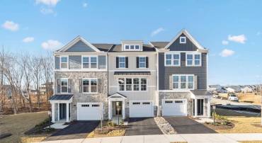 3026 FARROW CIR, CHARLOTTESVILLE, Virginia 22901, 3 Bedrooms Bedrooms, ,2 BathroomsBathrooms,Residential,For sale,3026 FARROW CIR,672112 MLS # 672112