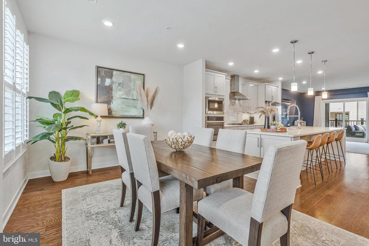 13240 LAKE WOODLAND WAY #5F, HERNDON, Virginia 20171, 3 Bedrooms Bedrooms, ,2 BathroomsBathrooms,Residential,For sale,13240 LAKE WOODLAND WAY #5F,VAFX2243776 MLS # VAFX2243776