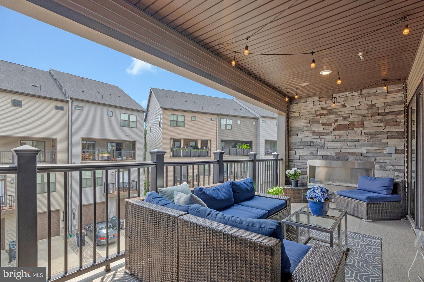13240 LAKE WOODLAND WAY #5F, HERNDON, Virginia 20171, 3 Bedrooms Bedrooms, ,2 BathroomsBathrooms,Residential,For sale,13240 LAKE WOODLAND WAY #5F,VAFX2243776 MLS # VAFX2243776