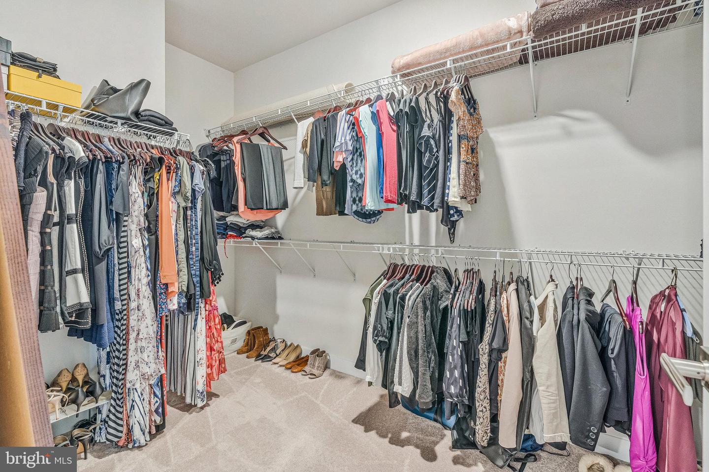 13240 LAKE WOODLAND WAY #5F, HERNDON, Virginia 20171, 3 Bedrooms Bedrooms, ,2 BathroomsBathrooms,Residential,For sale,13240 LAKE WOODLAND WAY #5F,VAFX2243776 MLS # VAFX2243776