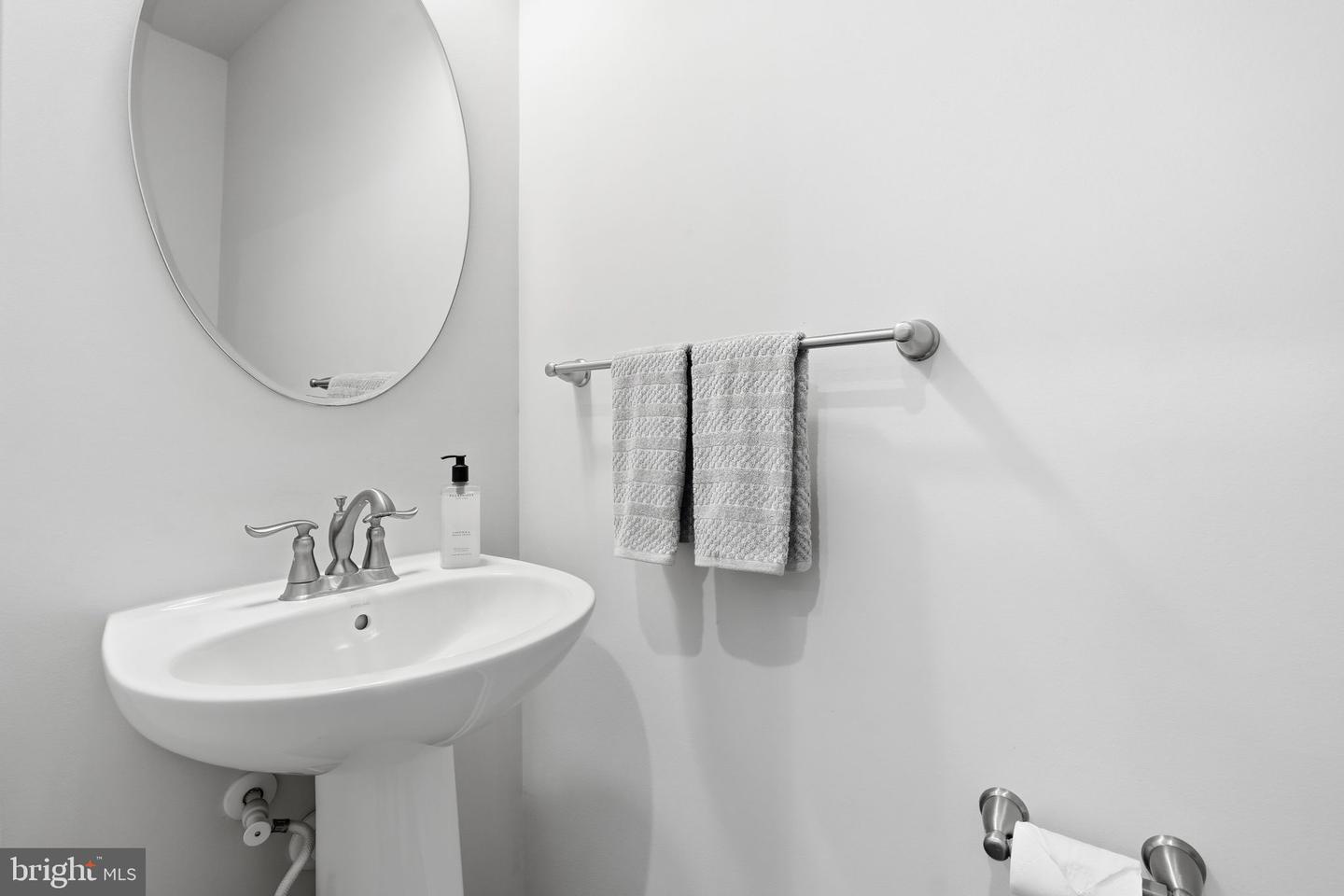 18179 RED MULBERRY RD, DUMFRIES, Virginia 22026, 3 Bedrooms Bedrooms, ,2 BathroomsBathrooms,Residential,For sale,18179 RED MULBERRY RD,VAPW2104234 MLS # VAPW2104234