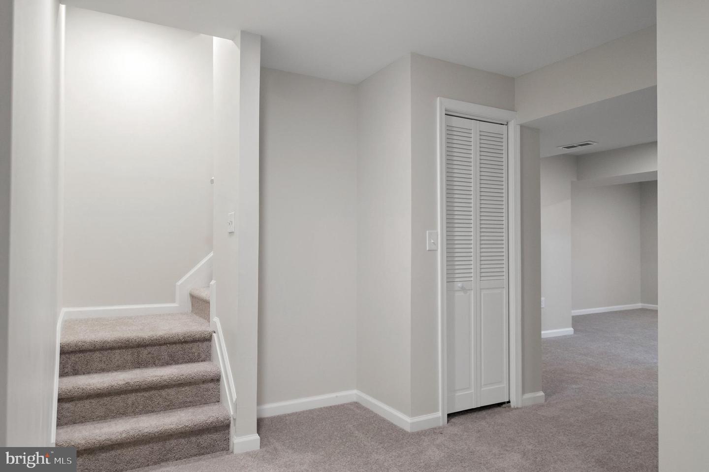 3916 OAK ST, FAIRFAX, Virginia 22030, 3 Bedrooms Bedrooms, ,2 BathroomsBathrooms,Residential,For sale,3916 OAK ST,VAFC2007050 MLS # VAFC2007050 3916 OAK ST, FAIRFAX, Virginia 22030, 3 Bedrooms Bedrooms, ,2 BathroomsBathrooms,Residential,For sale,3916 OAK ST,VAFC2007050 MLS # VAFC2007050