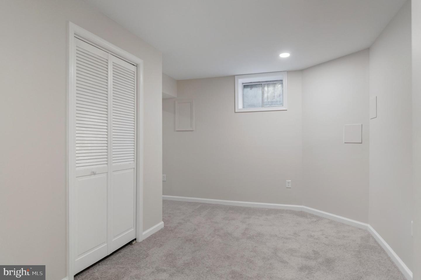 3916 OAK ST, FAIRFAX, Virginia 22030, 3 Bedrooms Bedrooms, ,2 BathroomsBathrooms,Residential,For sale,3916 OAK ST,VAFC2007050 MLS # VAFC2007050 3916 OAK ST, FAIRFAX, Virginia 22030, 3 Bedrooms Bedrooms, ,2 BathroomsBathrooms,Residential,For sale,3916 OAK ST,VAFC2007050 MLS # VAFC2007050