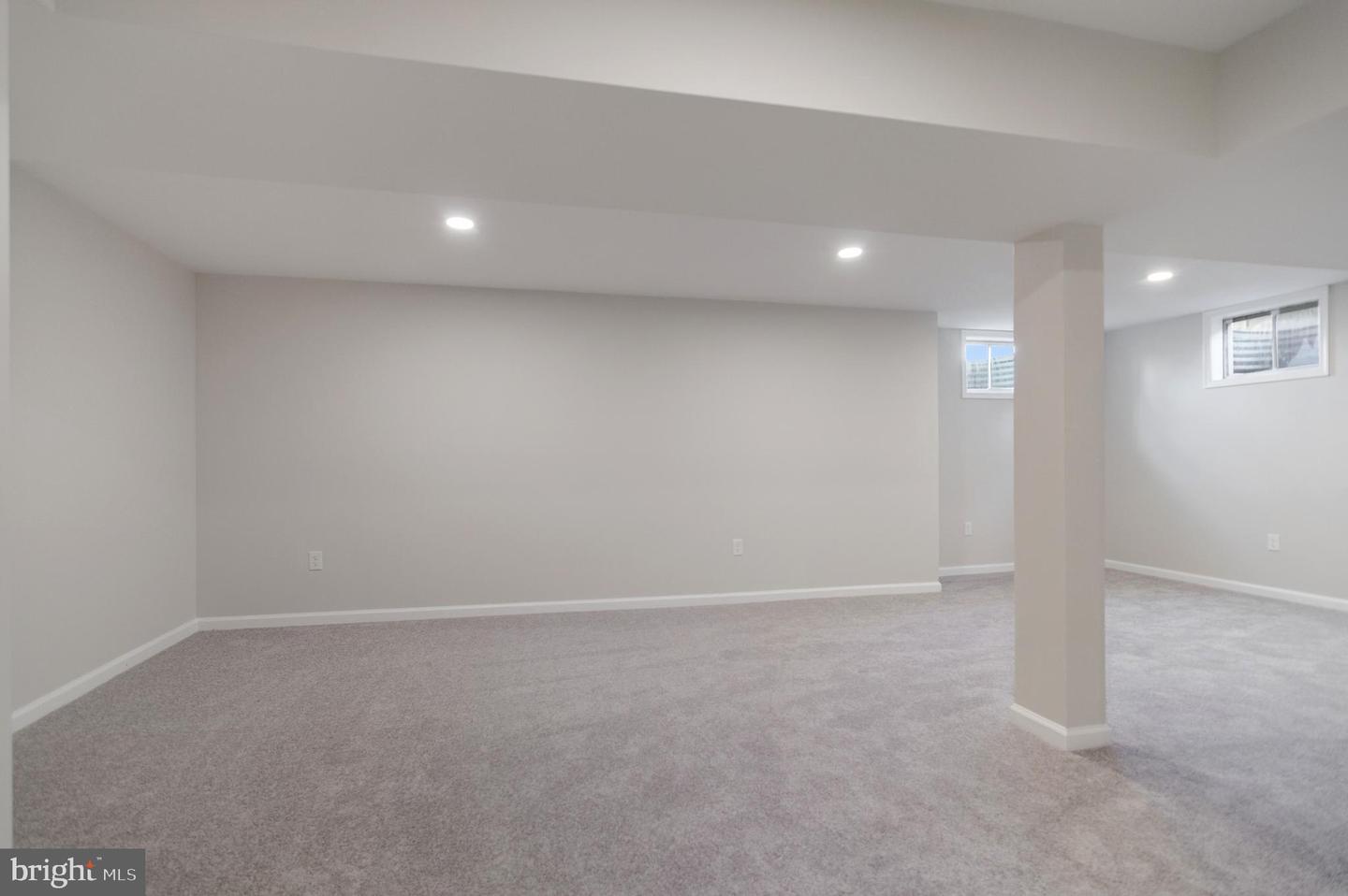 3916 OAK ST, FAIRFAX, Virginia 22030, 3 Bedrooms Bedrooms, ,2 BathroomsBathrooms,Residential,For sale,3916 OAK ST,VAFC2007050 MLS # VAFC2007050 3916 OAK ST, FAIRFAX, Virginia 22030, 3 Bedrooms Bedrooms, ,2 BathroomsBathrooms,Residential,For sale,3916 OAK ST,VAFC2007050 MLS # VAFC2007050