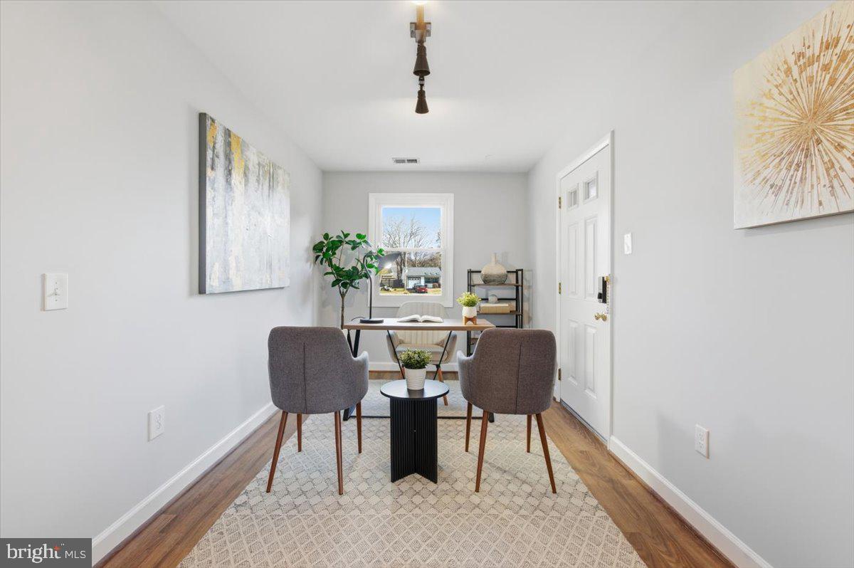 6906 SPROUSE CT, SPRINGFIELD, Virginia 22153, 4 Bedrooms Bedrooms, ,2 BathroomsBathrooms,Residential,For sale,6906 SPROUSE CT,VAFX2275892 MLS # VAFX2275892