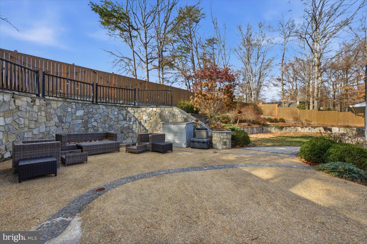 6906 SPROUSE CT, SPRINGFIELD, Virginia 22153, 4 Bedrooms Bedrooms, ,2 BathroomsBathrooms,Residential,For sale,6906 SPROUSE CT,VAFX2275892 MLS # VAFX2275892