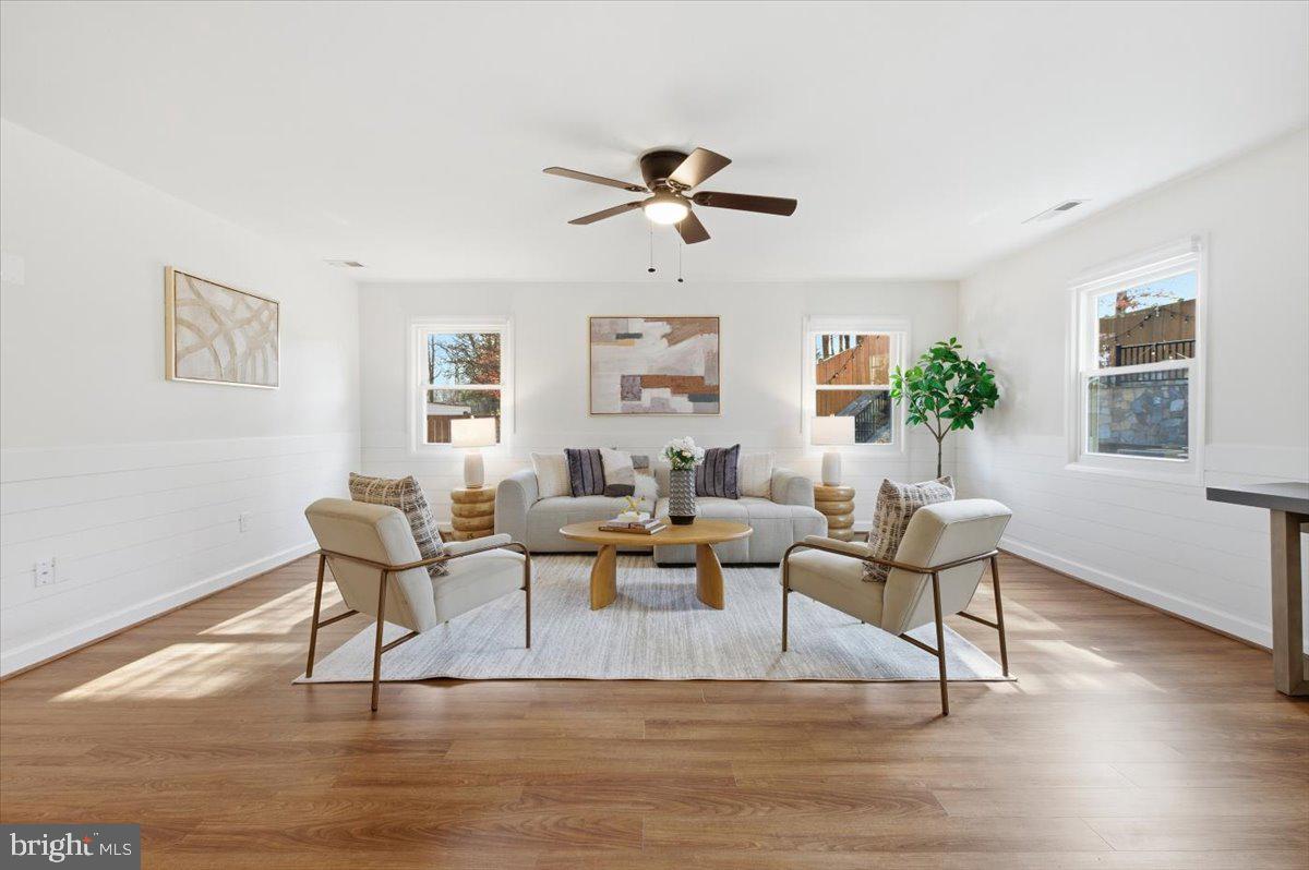 6906 SPROUSE CT, SPRINGFIELD, Virginia 22153, 4 Bedrooms Bedrooms, ,2 BathroomsBathrooms,Residential,For sale,6906 SPROUSE CT,VAFX2275892 MLS # VAFX2275892