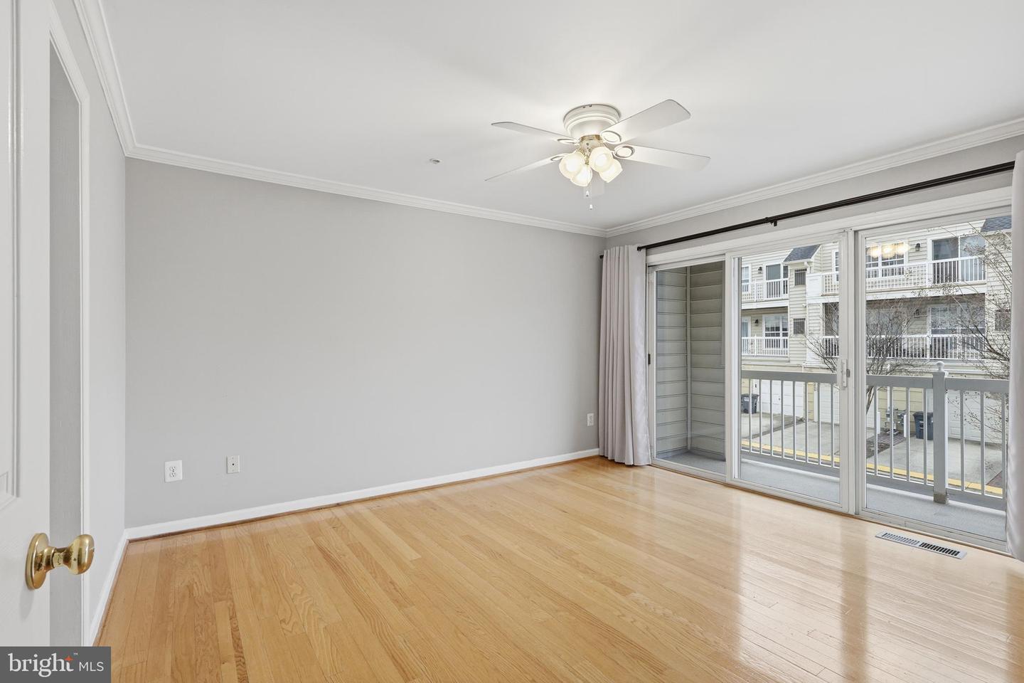 1934 CRESCENT PARK DR #28-A, RESTON, Virginia 20190, 2 Bedrooms Bedrooms, ,2 BathroomsBathrooms,Residential,For sale,1934 CRESCENT PARK DR #28-A,VAFX2276332 MLS # VAFX2276332