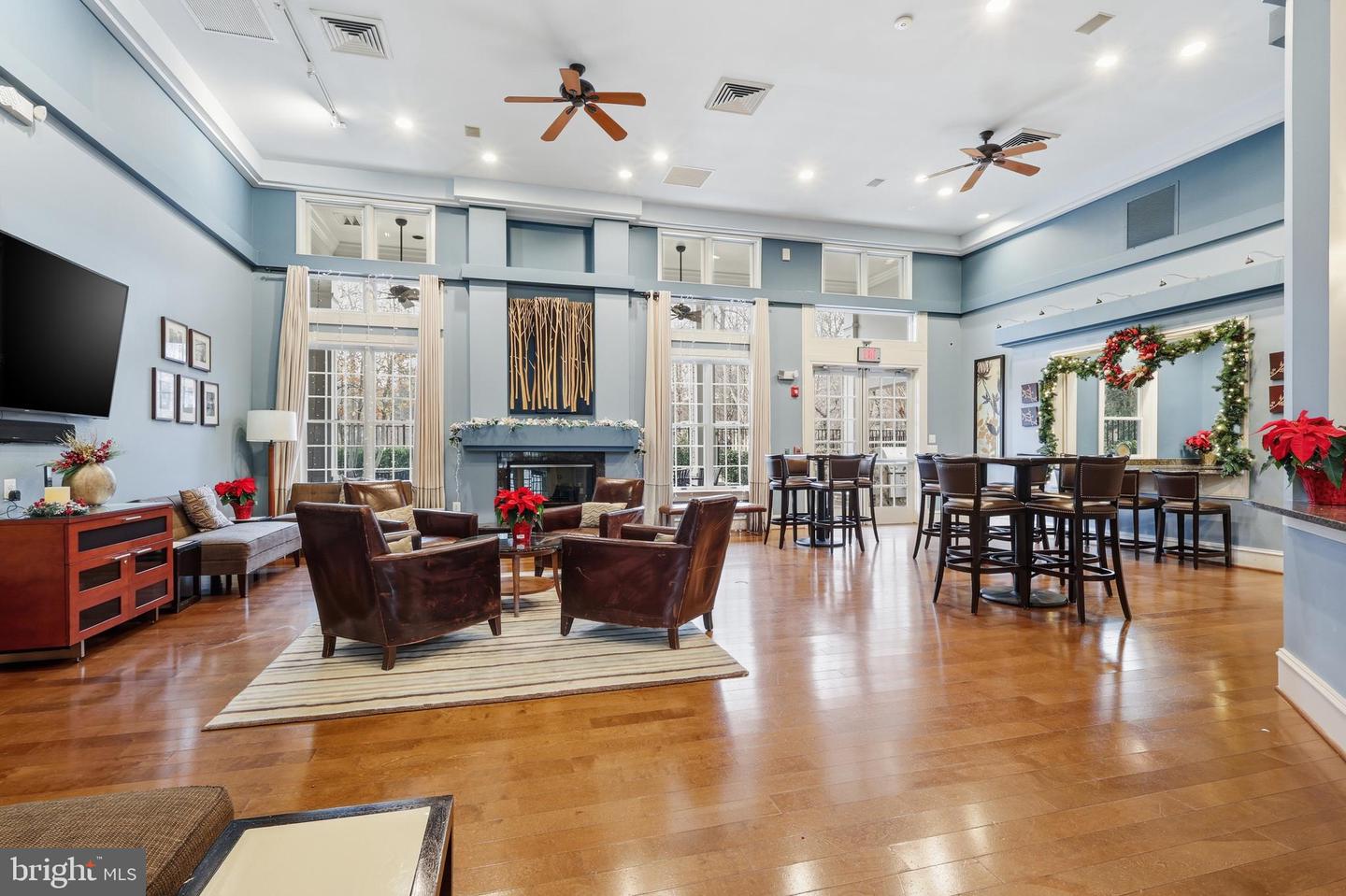 1934 CRESCENT PARK DR #28-A, RESTON, Virginia 20190, 2 Bedrooms Bedrooms, ,2 BathroomsBathrooms,Residential,For sale,1934 CRESCENT PARK DR #28-A,VAFX2276332 MLS # VAFX2276332