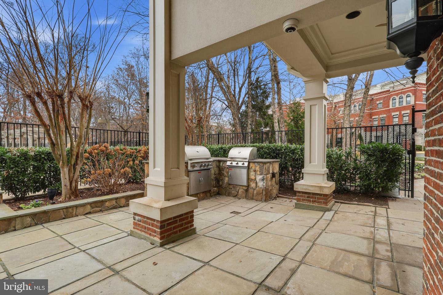 1934 CRESCENT PARK DR #28-A, RESTON, Virginia 20190, 2 Bedrooms Bedrooms, ,2 BathroomsBathrooms,Residential,For sale,1934 CRESCENT PARK DR #28-A,VAFX2276332 MLS # VAFX2276332