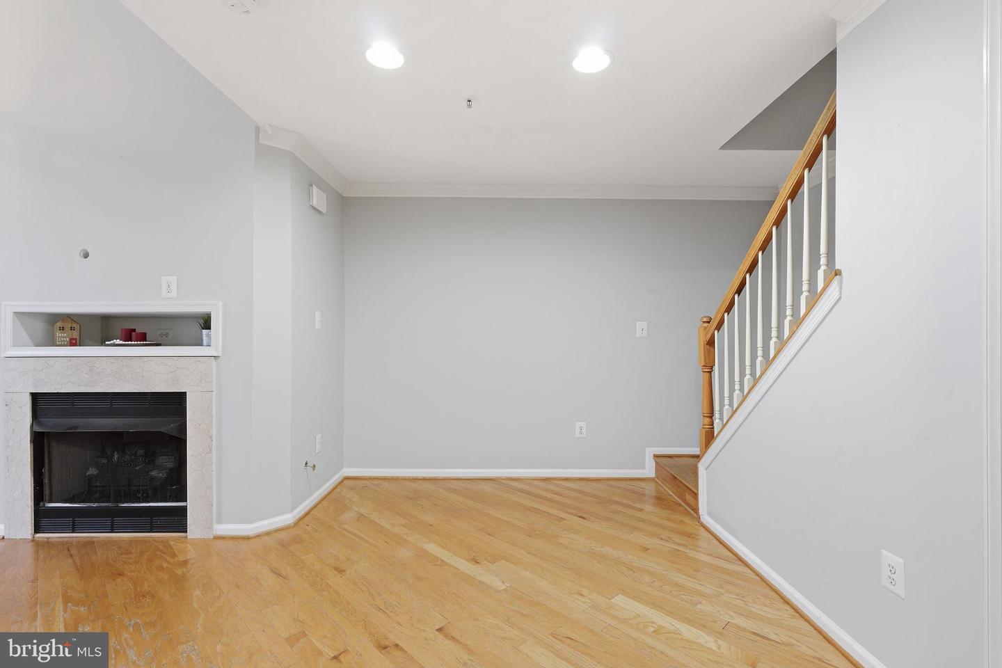 1934 CRESCENT PARK DR #28-A, RESTON, Virginia 20190, 2 Bedrooms Bedrooms, ,2 BathroomsBathrooms,Residential,For sale,1934 CRESCENT PARK DR #28-A,VAFX2276332 MLS # VAFX2276332