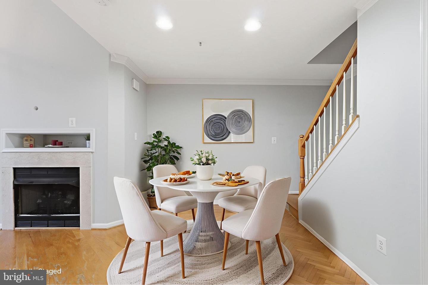 1934 CRESCENT PARK DR #28-A, RESTON, Virginia 20190, 2 Bedrooms Bedrooms, ,2 BathroomsBathrooms,Residential,For sale,1934 CRESCENT PARK DR #28-A,VAFX2276332 MLS # VAFX2276332