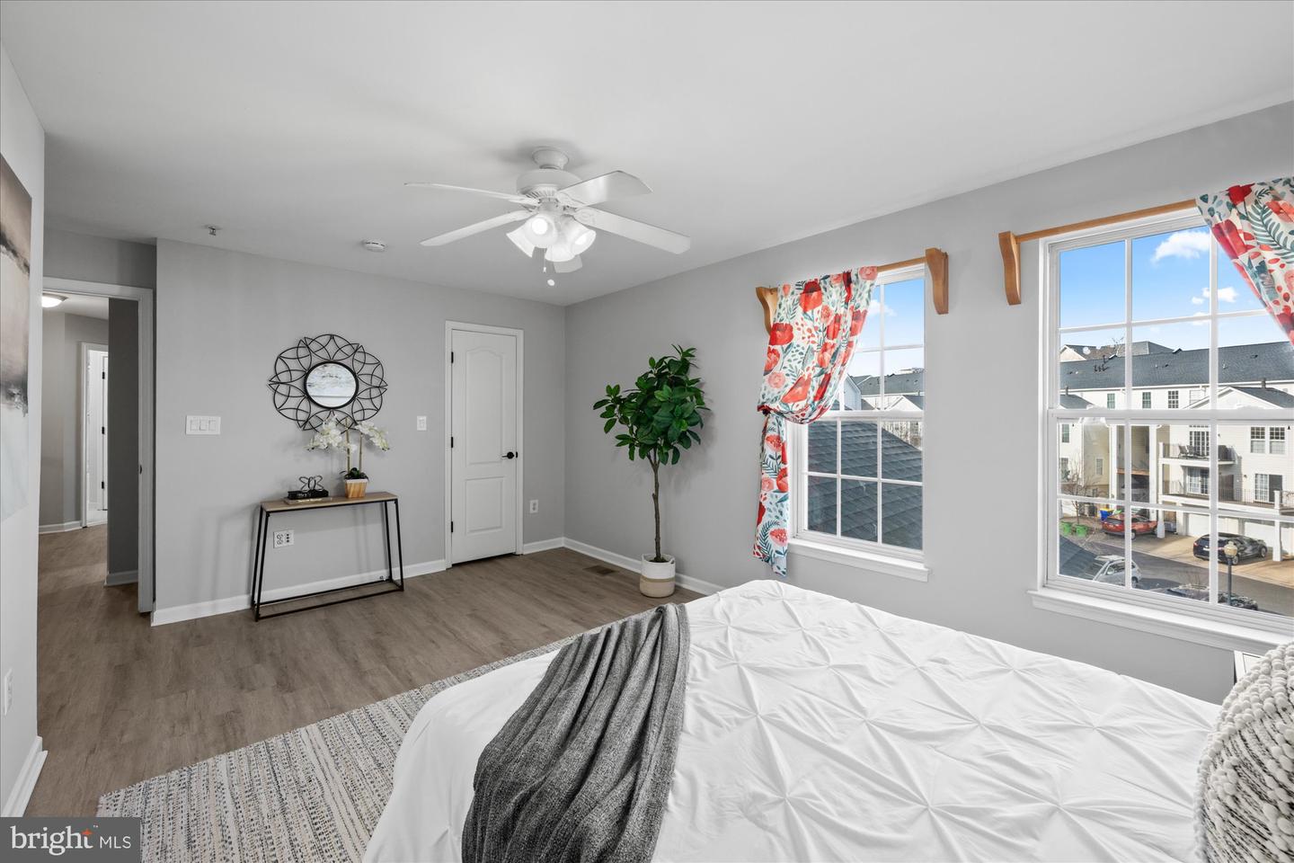 291 CAMERON STATION BLVD #102, ALEXANDRIA, Virginia 22304, 3 Bedrooms Bedrooms, ,2 BathroomsBathrooms,Residential,For sale,291 CAMERON STATION BLVD #102,VAAX2050558 MLS # VAAX2050558