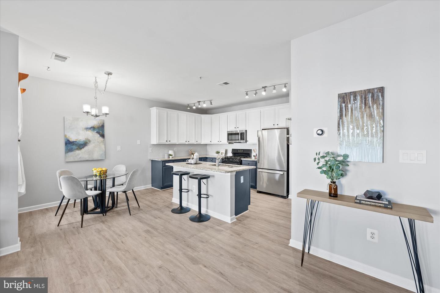 291 CAMERON STATION BLVD #102, ALEXANDRIA, Virginia 22304, 3 Bedrooms Bedrooms, ,2 BathroomsBathrooms,Residential,For sale,291 CAMERON STATION BLVD #102,VAAX2050558 MLS # VAAX2050558